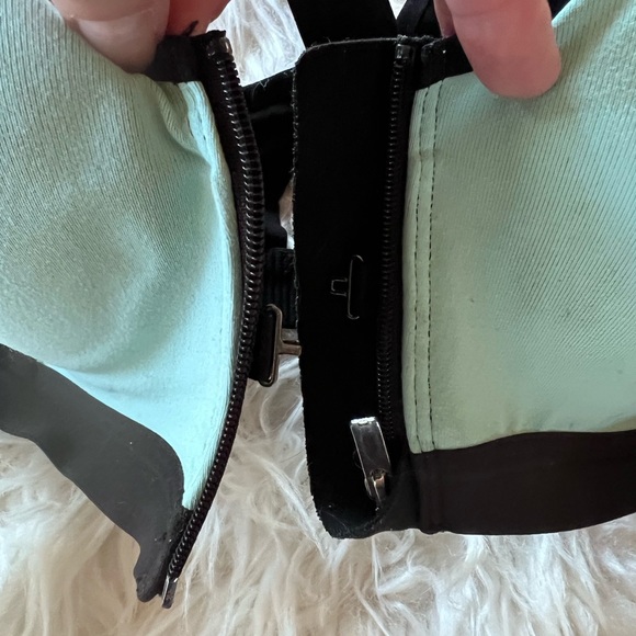 VSX SPORT Victoria’s Secret Sport Bra 32C - Picture 4 of 9